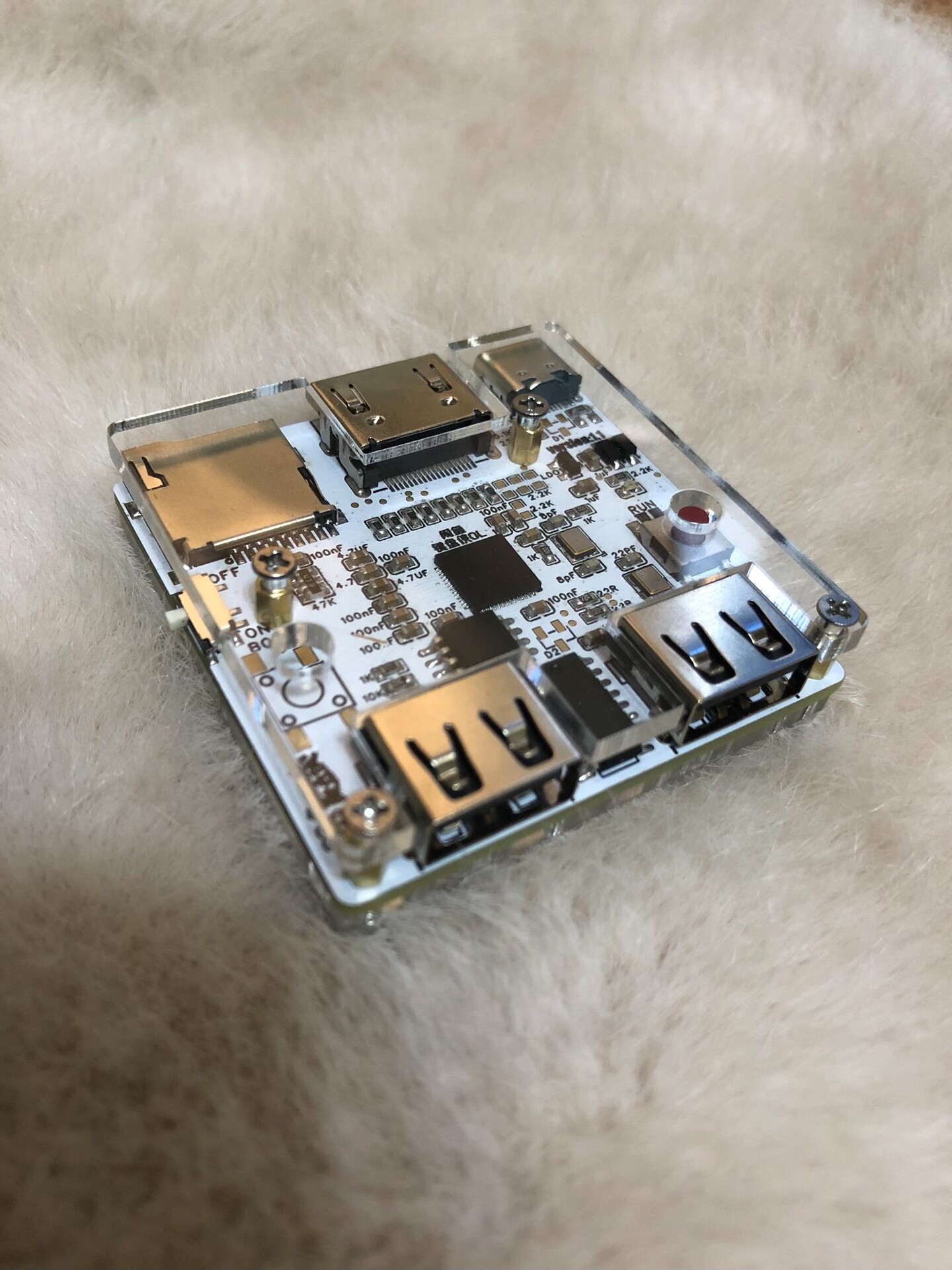 Retro Mini Macintosh 128K Kies – Retro Gaming Hub recenzja i cena