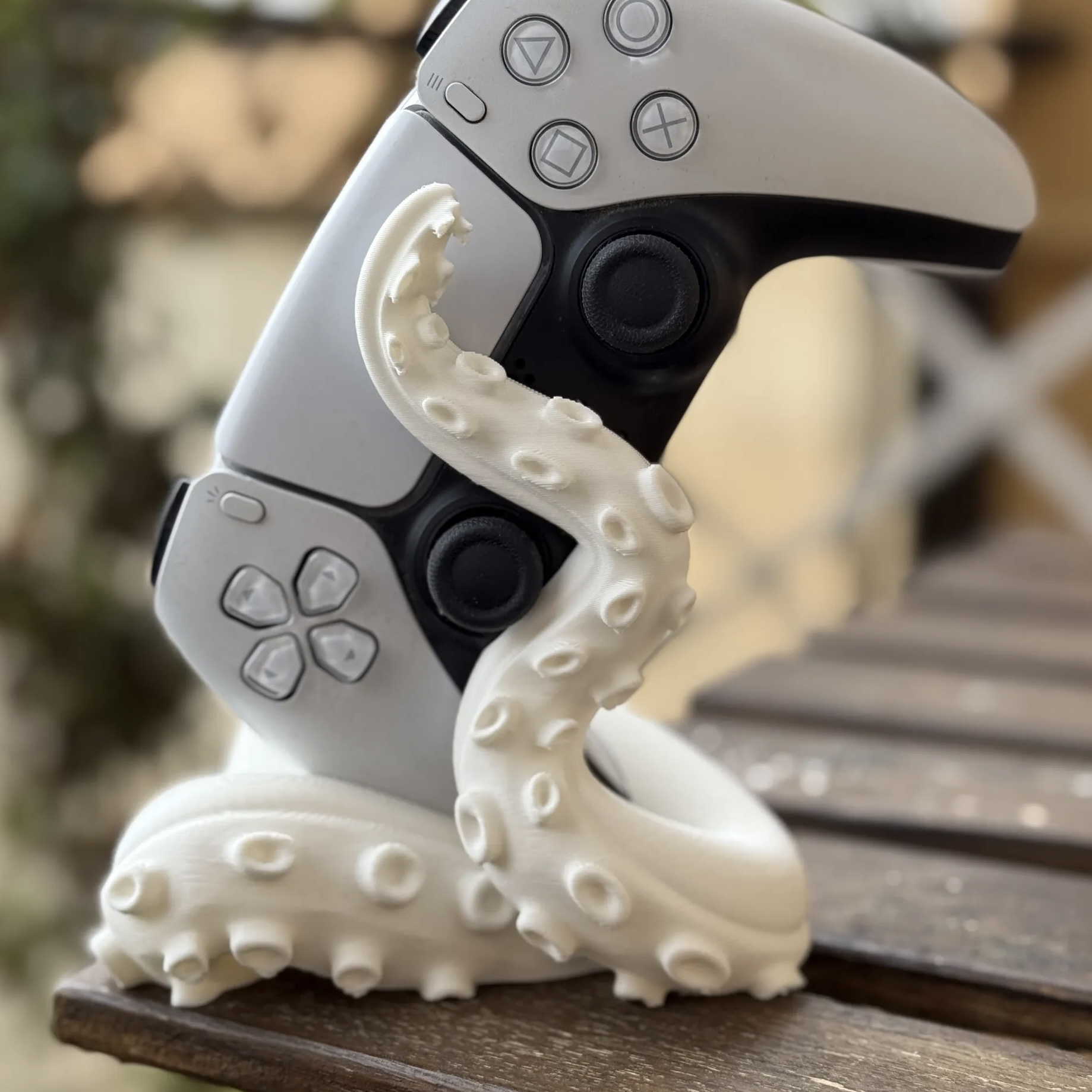 Stojak na kontroler do gier w  – Retro Gaming Decor recenzja i cena