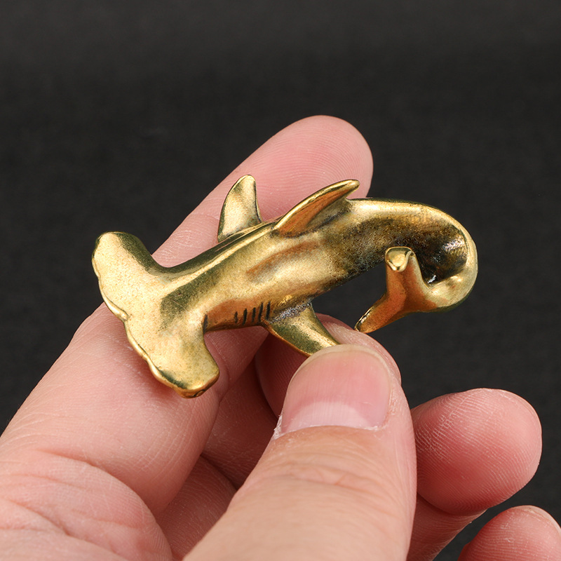 Hammerhead Shark Mosiężna deko – Retro Gaming Decor recenzja i cena